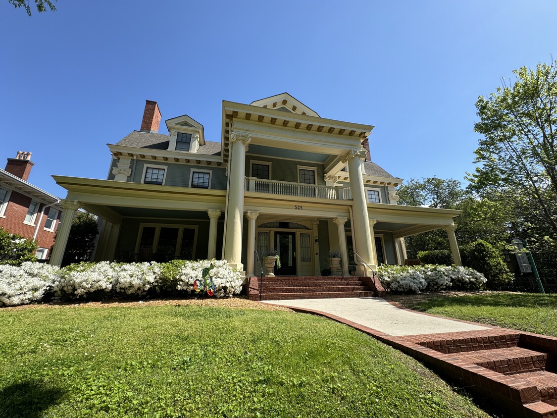 Foto del edificio - Milburn Apartments