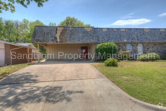 Building Photo - 5518 E 61st Pl