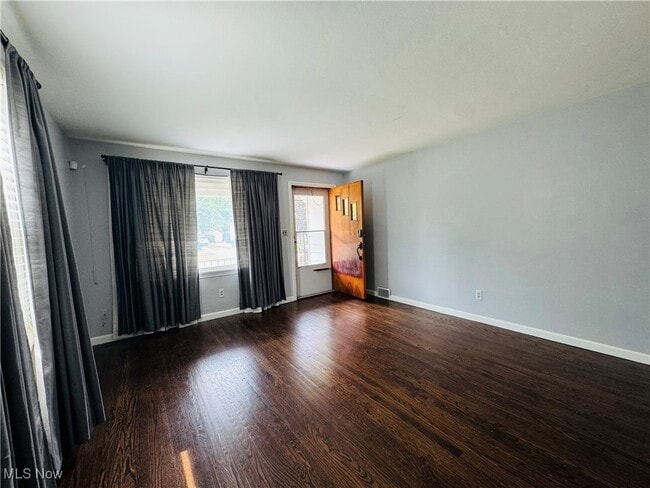 Foto del edificio - 2409 E 32nd St
