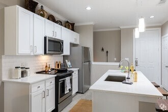Building Photo - 2235 Timberloch Pl