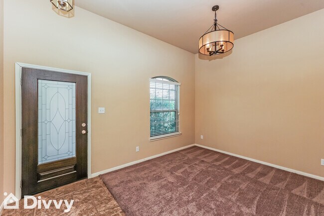 Foto del edificio - 3034 Emily Vista Ln