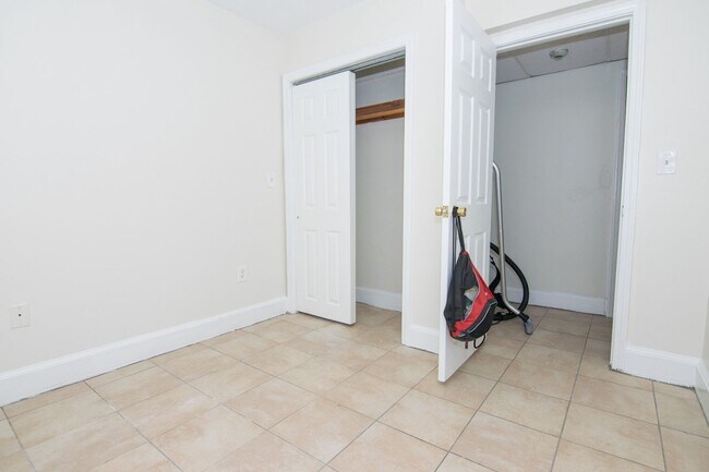 Foto del edificio - $1,900 Studio in Allston *NO FEE*