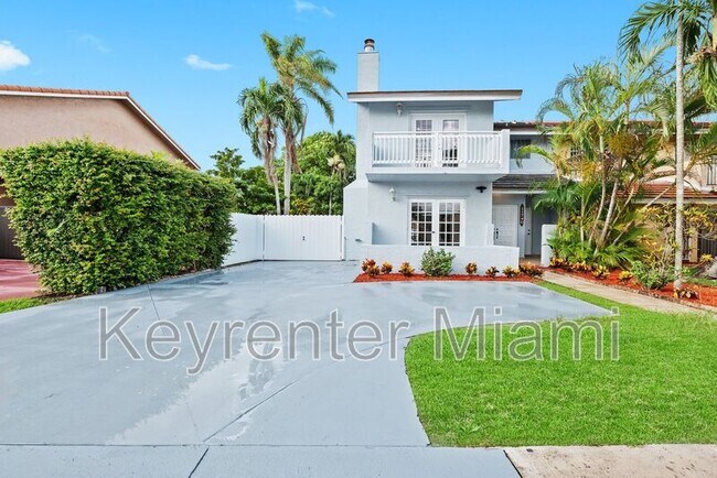 Foto del edificio - 11740 SW 12th St
