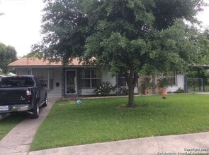 Building Photo - 103 Denton Dr