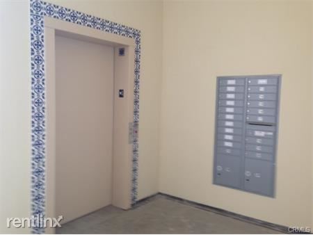 Building Photo - 130 S Mission Dr