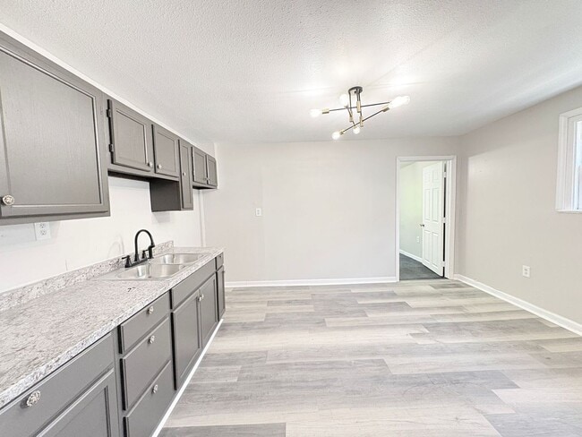 Foto del edificio - 2817 N Erie St
