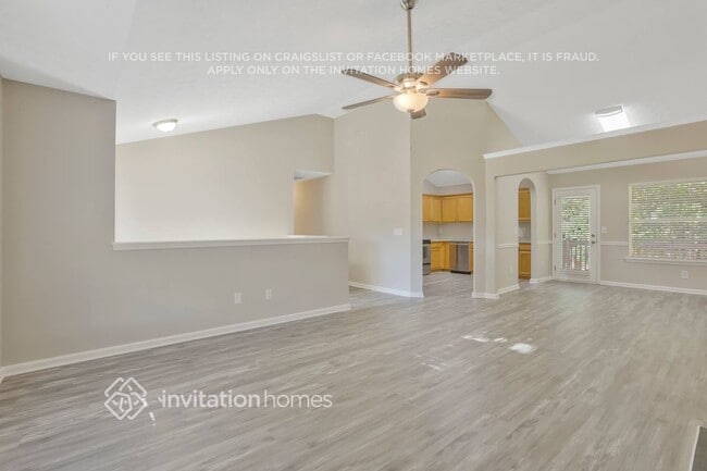 Foto del edificio - 1520 Buckingham Pl