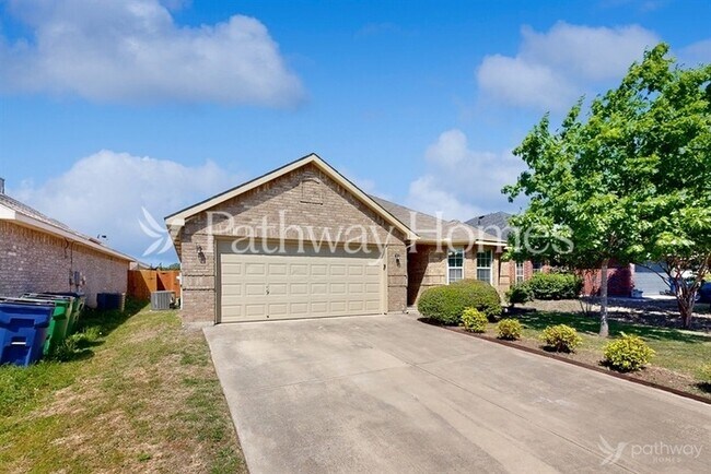 Building Photo - 337 Leisure Ln