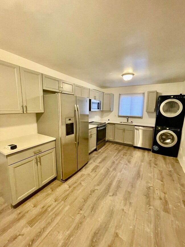 Foto del edificio - Introducing a charming 3 bedroom, 1 bathroom house located in the heart of Charlotte, NC.