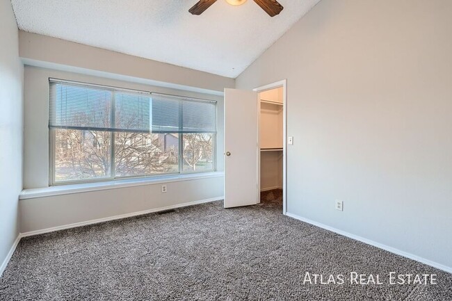 Building Photo - Coming soon! Beautiful 4 Bed/4 Bath Home I...