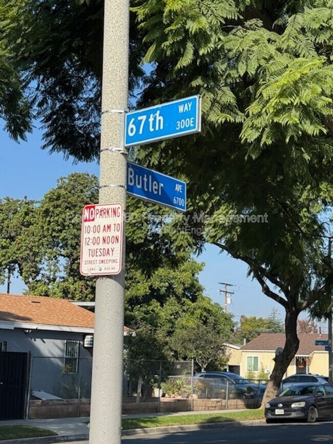 Foto del edificio - 318 E Heath Ln