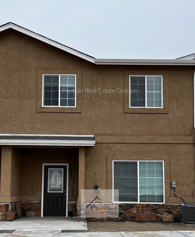 Photo - 7863 Sand Lake Heights - 1