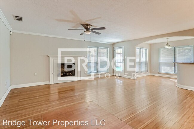 Foto del edificio - 4 br, 3 bath House - 303 Trailridge Drive