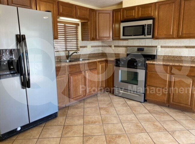 Foto del edificio - 3130 E Holladay St