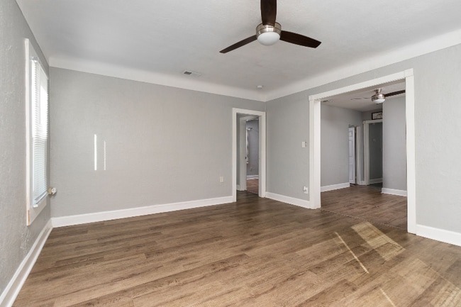 Foto del edificio - 3017 Freemont Terrace S