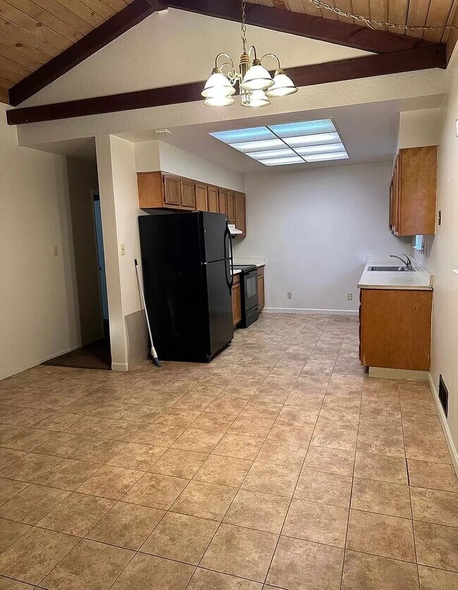 Foto del edificio - Single Story Rancher in Concord- Close to ...