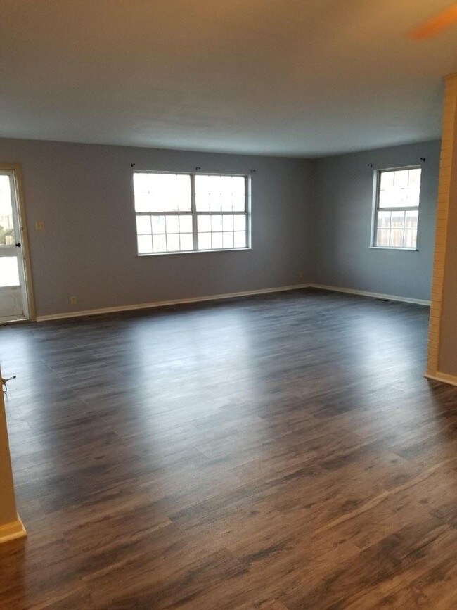 Foto del edificio - 3 br, 2 bath House - 13 Cresthill Dr. #30