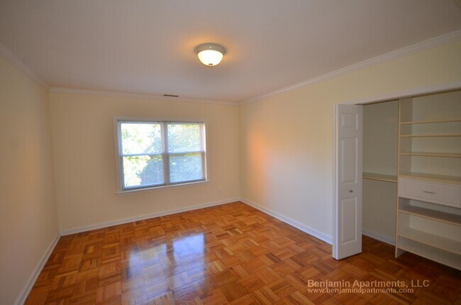 Foto del edificio - 28 Thornton Rd