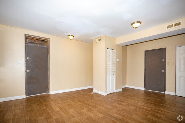 Interior Photo - Chamberlain Apartments