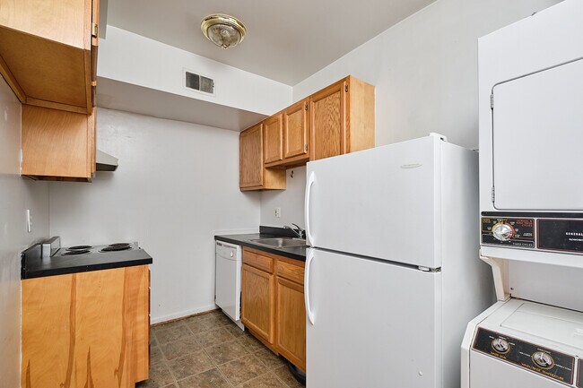 Foto del edificio - Charming 1-Bedroom Apartment in the Heart ...