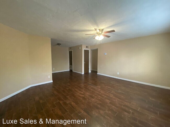 Foto del edificio - 1 br, 1 bath House - 6024 NW Expressway Un...