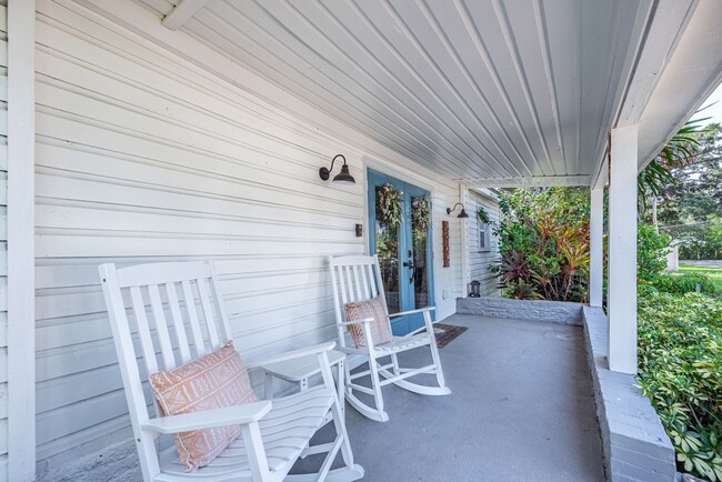 Foto del edificio - Seminole Heights Bungalow