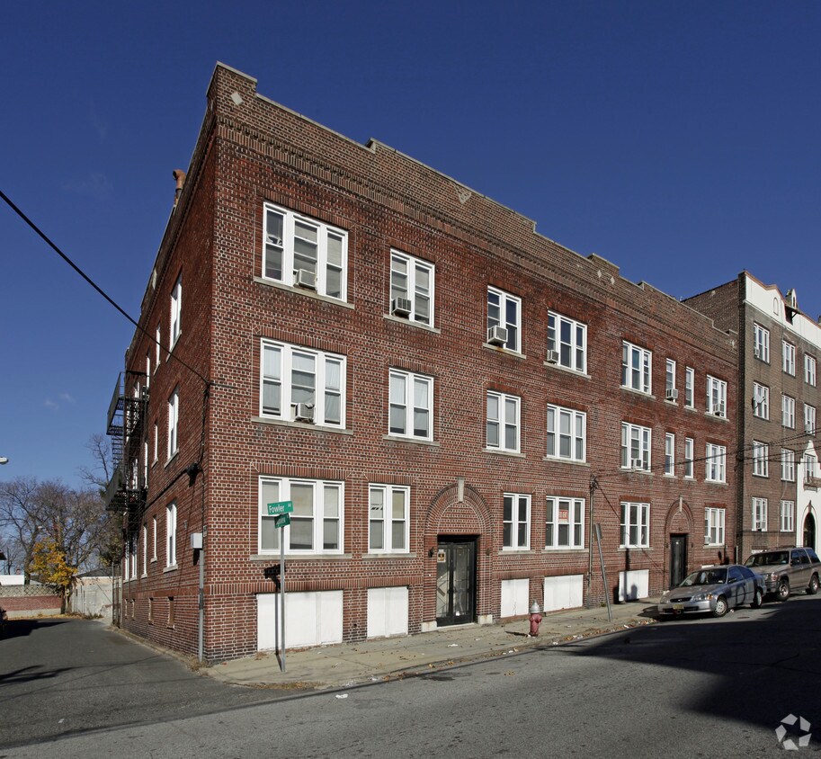 Building Photo - 233-237 Fowler Ave