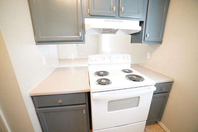 Foto del edificio - 2741 W Tharpe St
