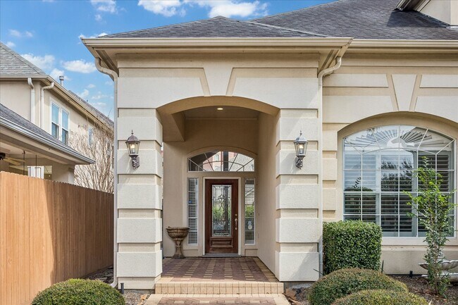 Building Photo - 1119 Gardencrest Ln