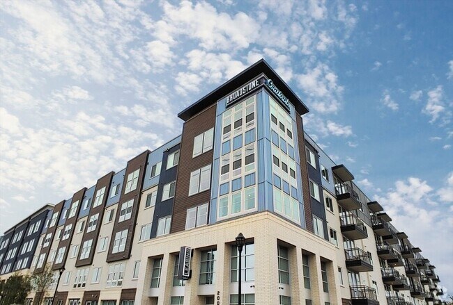 Apartments for Rent Near Texas Wesleyan University - Fort Worth, TX