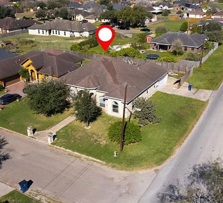 1413 13th St, Mercedes, TX 78570 House Rental in Mercedes, TX