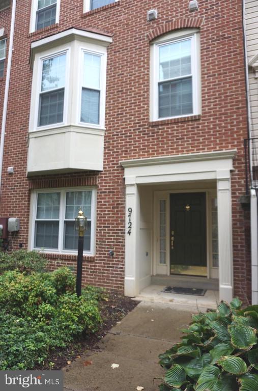 Foto principal - 9724 Athletic Way