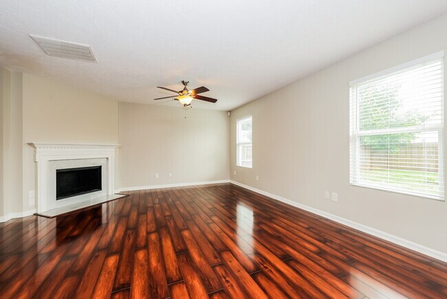 Building Photo - 3444 Axelwood Dr