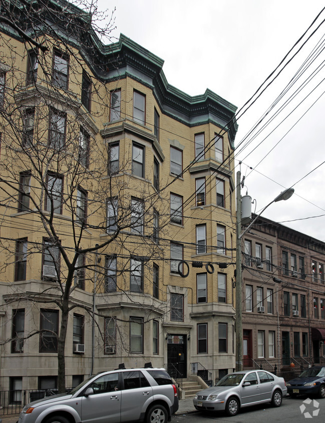 Foto principal - 1229 Park Ave
