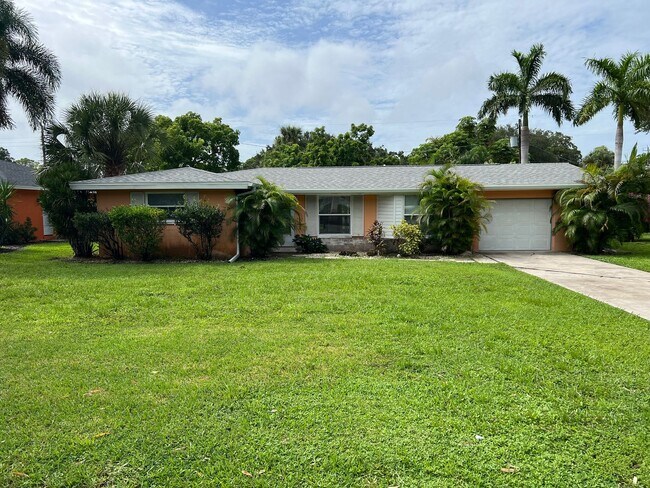 2 Bedroom 2 Bath Single Family Home - 2 Bedroom 2 Bath Single Family Home