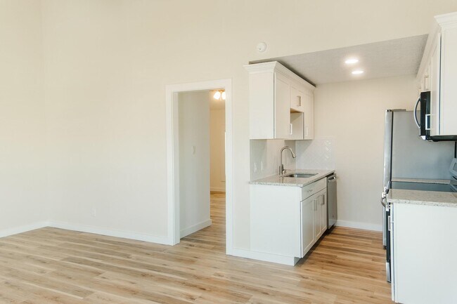 Foto del edificio - 4406 Helen St