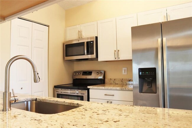 Building Photo - 3677 Amelia Way