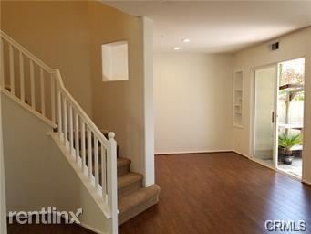 Primary Photo - 3 br, 2.5 bath Townhome - 325 Rathbourne