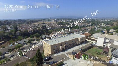 Building Photo - 3720 Yonge St