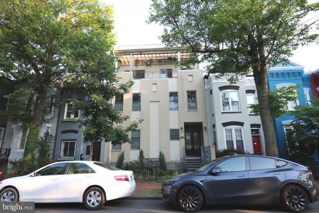 Primary Photo - 220 P St NW
