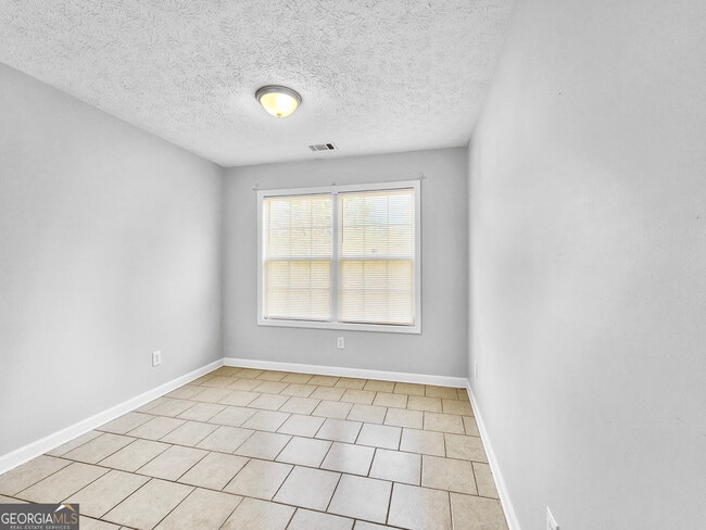 Foto del edificio - 25 Haywood Ct