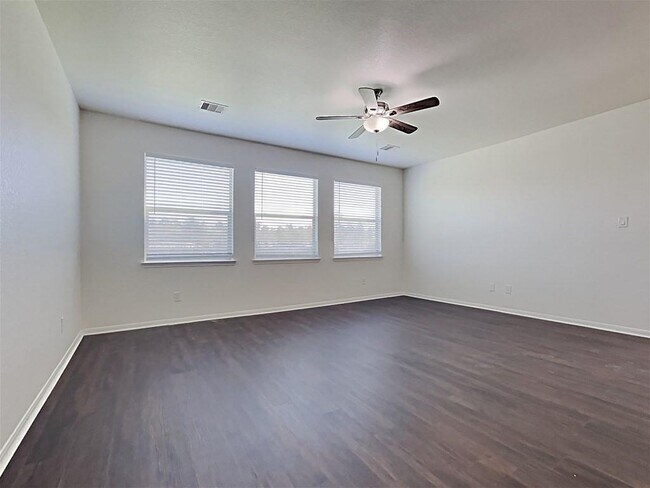 Foto del edificio - 30011 Saw Oaks Dr