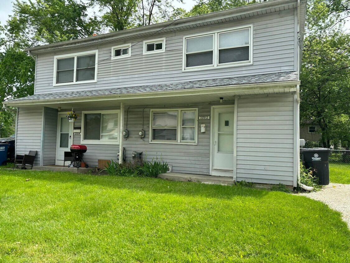 33512 Berville Ct, Westland, MI 48186 Townhome Rentals in Westland MI