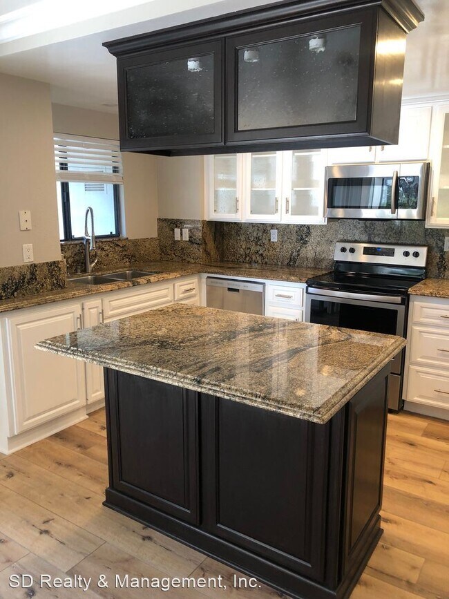 Foto del edificio - 526 Via de la Valle