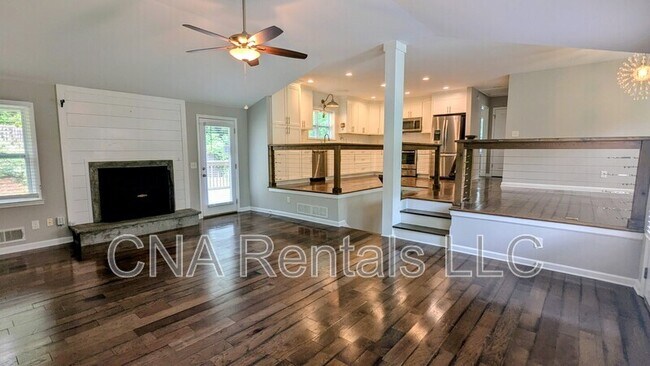 Foto del edificio - 3290 Forest Creek Dr SW