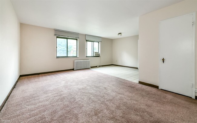 Foto del edificio - 2 br, 1 bath Apartment - 6235 5th Ave Apt B12