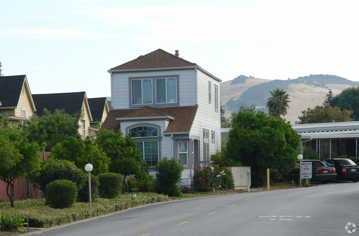 Primary Photo - 5450 Monterey Hwy