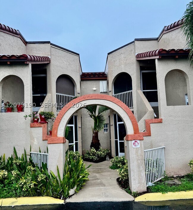 Building Photo - 333 SW 86th Ave