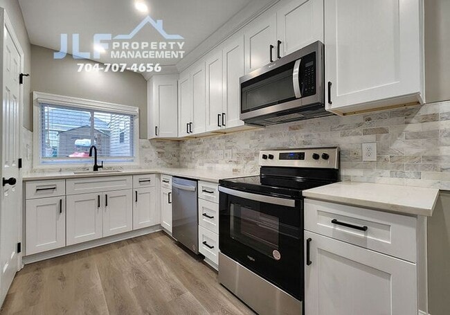 Foto del edificio - Beautifully Remodeled 1 Bed/1 Bath Home in Cramerton!