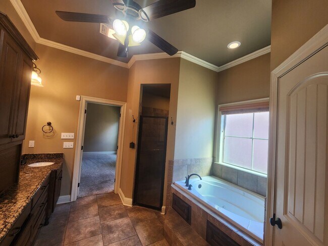 Building Photo - 415 Antietam Dr